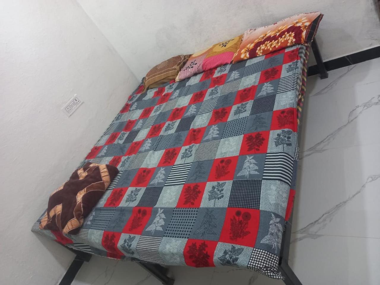 Kuber Bhandari Guest House And Hotel Sehore Bagian luar foto
