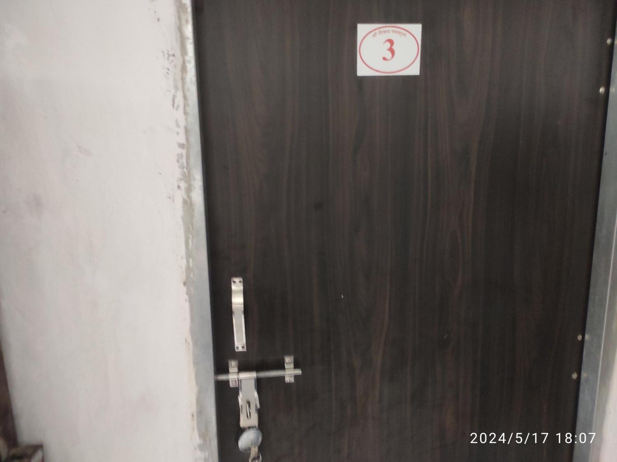 Kuber Bhandari Guest House And Hotel Sehore Bagian luar foto