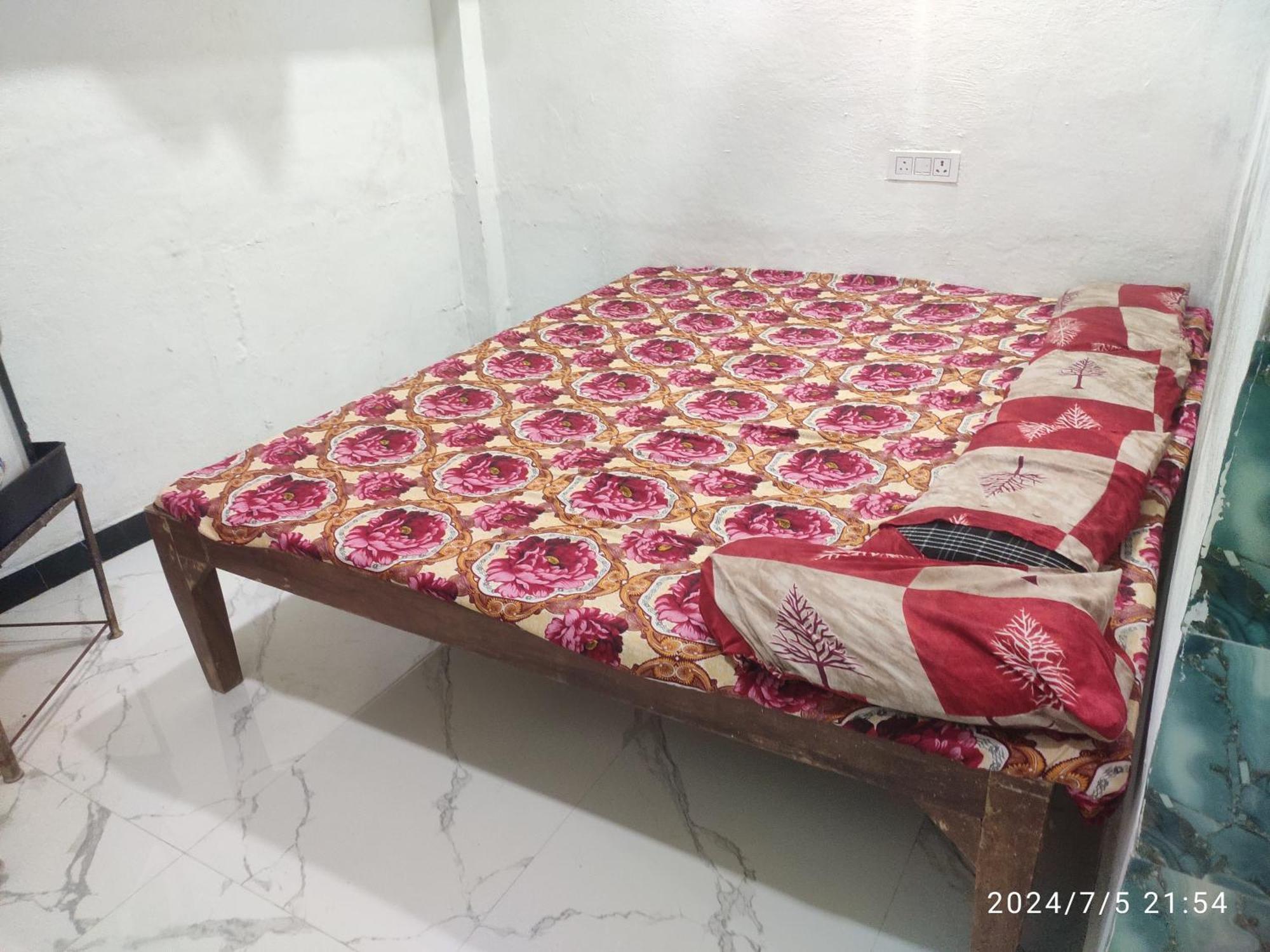 Kuber Bhandari Guest House And Hotel Sehore Bagian luar foto